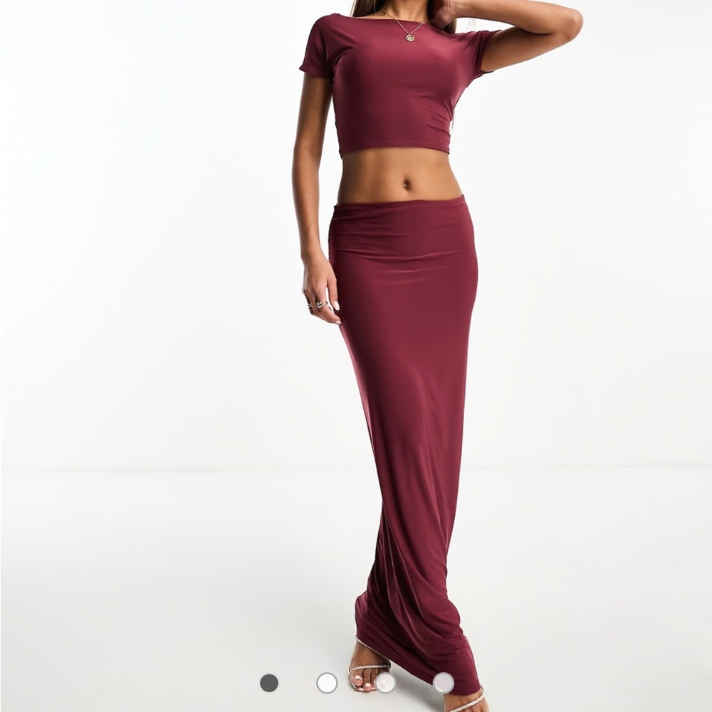 NWOT Kaiia slinky column maxi skirt/top in burgundy SET